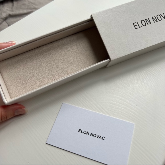 Watch - Picture 7 of 8